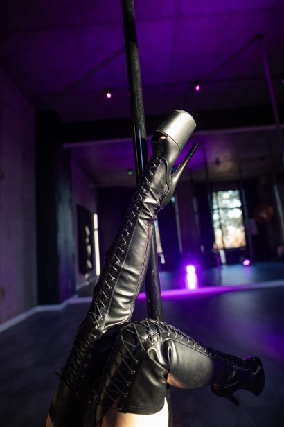 HOTTIE-01 guiltee platform shoes poledance exotic dance pleaser.jpg