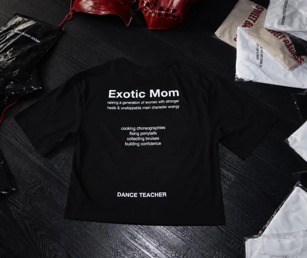 Exotic_Mom_guiltee.jpg